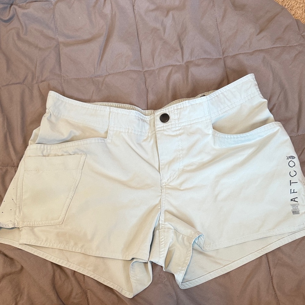 AFTCO Women's Sky blue Cargo Shorts Size 8
